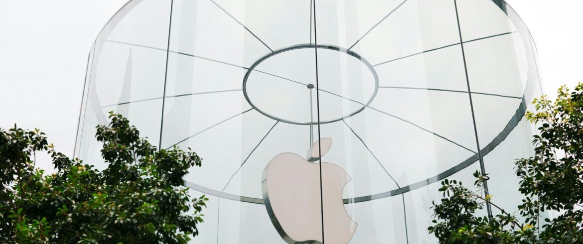 Apple AI stresses privacy with synthetic and anonymised data